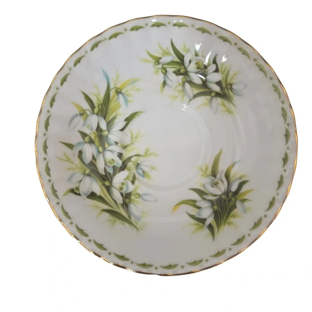 Royal Albert Snowdrops Tea Cup Saucer Bone China England Gold Trim Set